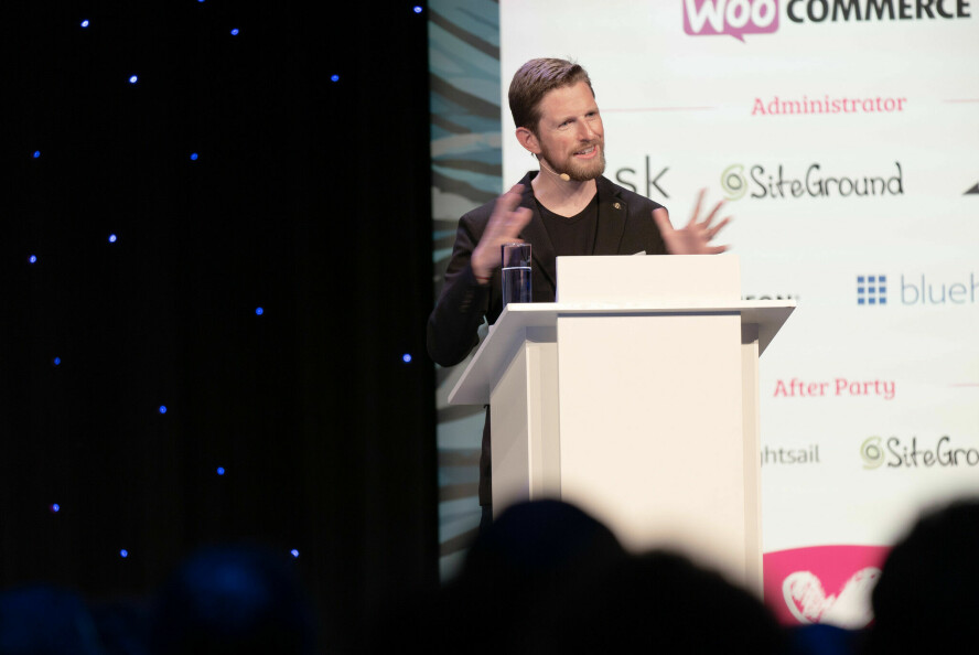 Automattic-sjef Matt Mullenweg snakker på WordCamp Europe 2024. 📸: Claudio Schwarz (CC BY-SA 2.0)