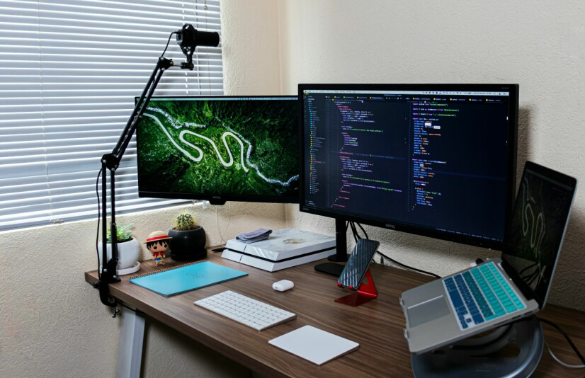 Kanskje nå er tida for å endelig prøve React 19. 📸: Fili Santillán / Unsplash