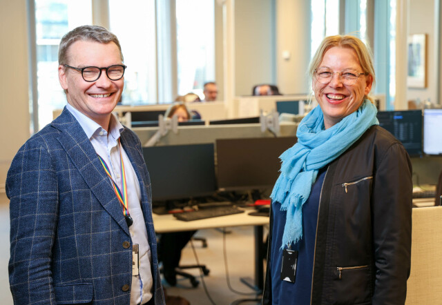 Rune Hørnes og Gry Pettersvold har mye av ansvaret når KLP skal bygge videre på løsningen for pensjonsområdet. Det startet med konsulentbruk, men nå tas det inhouse. 📸: Roar Grønstad/KLP