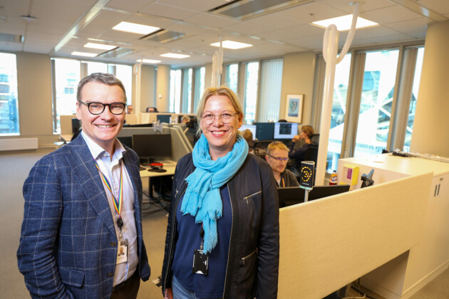 Hørnes og Pettersvold forteller at de har en klar strategi om å ansette ungt, og forhåpentligvis kunne bygge opp eksperter for framtida. 📸: Roar Grønstad/KLP