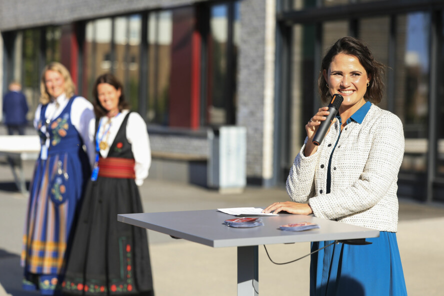 Kunnskapsminister Kari Nessa Nordtun (Ap) på skolestart for førsteklassinger på Brynseng skole i Oslo. 📸: Amanda Pedersen Giske / NTB