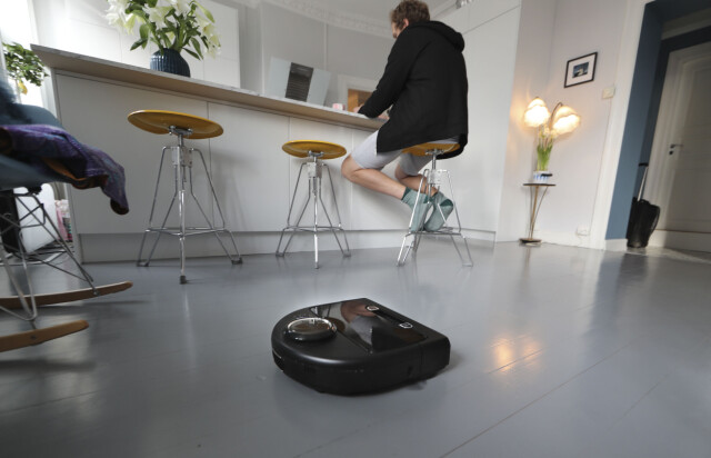 Robotstøvsugere kan utgjøre en sikkerhetsrisiko, mener Nasjonal sikkerhetsmyndighet. 📸: Vidar Ruud / NTB