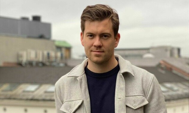 Håkon Høgetveit i Vouch mener det skal mer til for norske ansatte å gå god for en mulig ny kollega, enn hva som viser seg å være en trend i USA. 📸: Vouch