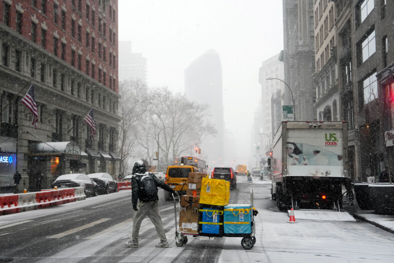 Amazon-varer leveres i New York denne vinteren. 📸: REUTERS / Adam Gray
