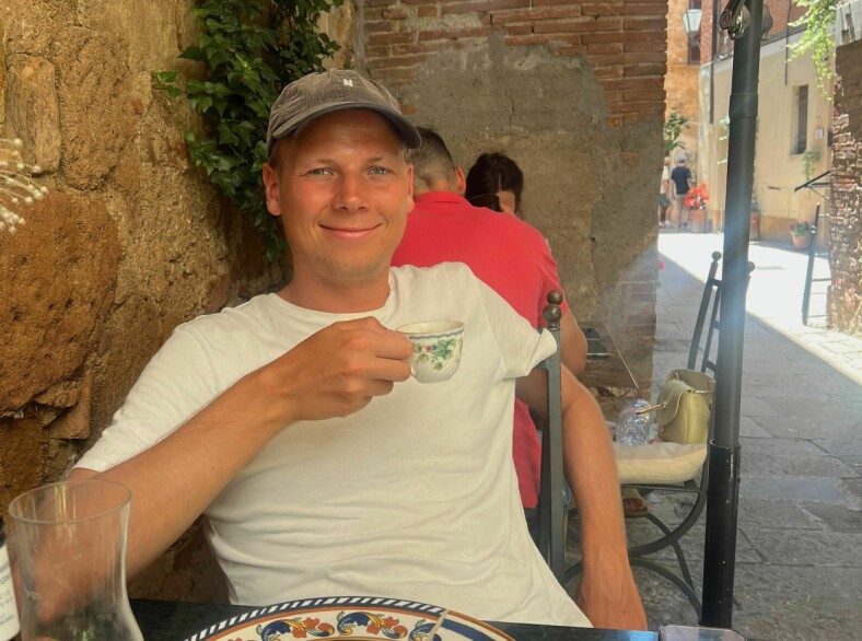 Anton Lindahl (30) går fra BearingPoint til Glitni.