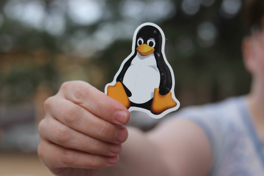 Flere Facebook-brukere melder om utestengelser i etterkant av at de har delt lenker til blant annet DistroWatch. Flere Linux-grupper skal også ha blitt stengt ned, eller fått sletta innhold. 📸: RealToughCandy.com / Pexels