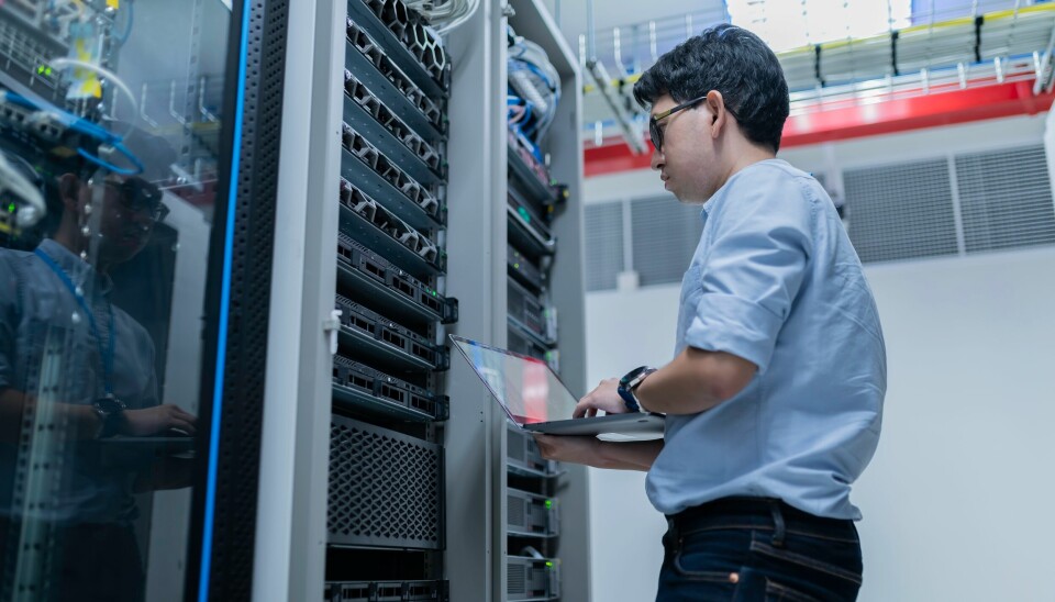 Nesten all web-trafikk går via datasentre, som ofte i stor grad er bygget på Linux-teknologi. En endring i Linux-kjernen kan gi en betydelig reduksjon i strømforbruket, hevder forskere. 📸: NTB / Shutterstock