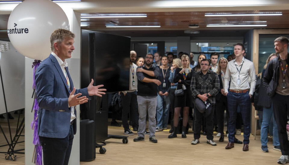 Accenture-direktør i Norge, Torbjørn Eik-Nes, under åpningen av Accentures nye lokaler i Oslo. 📸: Kurt Lekanger