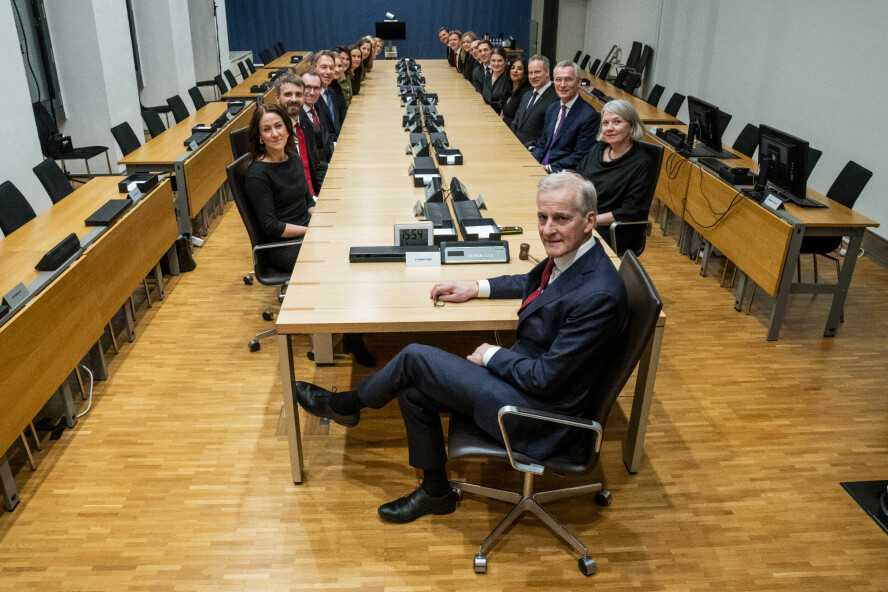 Prøver du å finne eposten til departementene denne gjengen rår over, så må du se andre steder enn på regjeringen.no akkurat nå. Den nettsiden er nede. 📸: Fredrik Varfjell / NTB