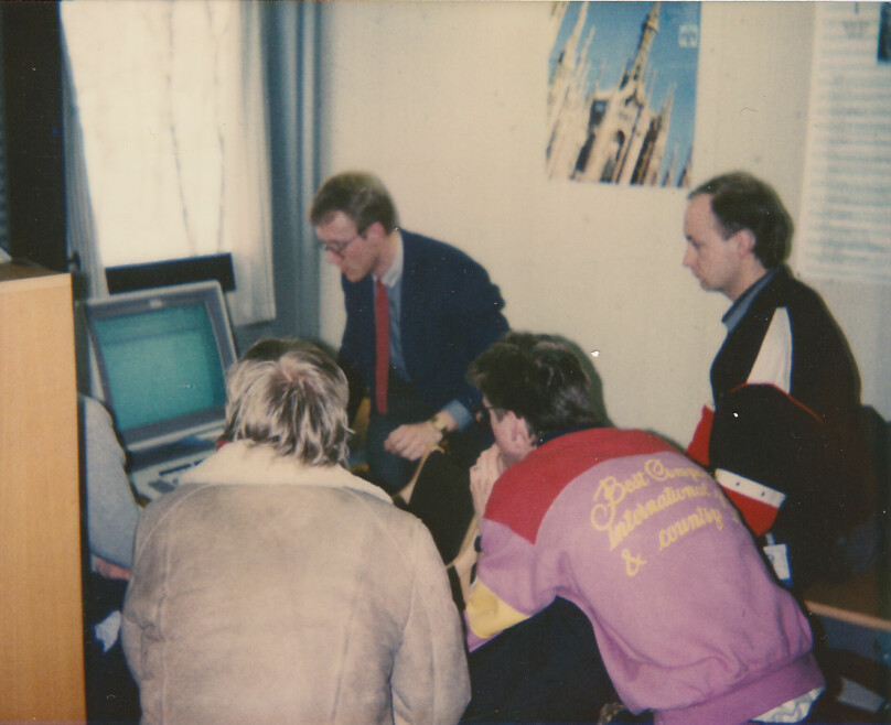 – Tenk deg et IT-selskap i 1986, med begrenset maskinvare og en håndfull ansatte som jobbet med noe så futuristisk som 'kunstig intelligens', skriver Thomas Bech Pettersen. 📸: Computas