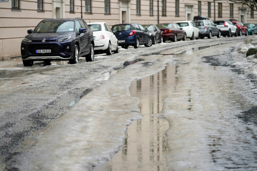 Skyldspørsmålet etter bilskader vil fremover i stor grad bli avgjort av KI – i alle fall hos Tryg Forsikring. 📸: Lise Åserud / NTB