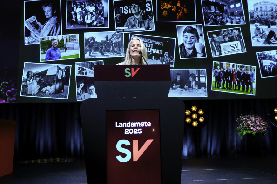 SV-leder Kirsti Bergstø innleder SV-Landsmøtet i folkets hus i Oslo. 📸: Cornelius Poppe / NTB