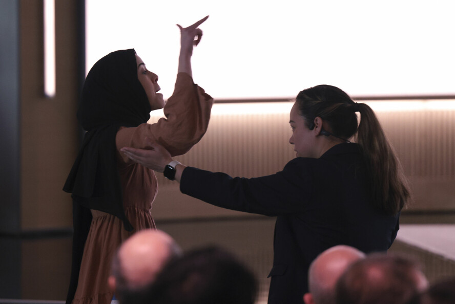 Ibtihal Aboussad skal ha fått sparken fra Microsoft etter at hun protesterte mot selskapets samarbeid med det israelske forvaret. 📸: Jason Redmond / AP / NTB