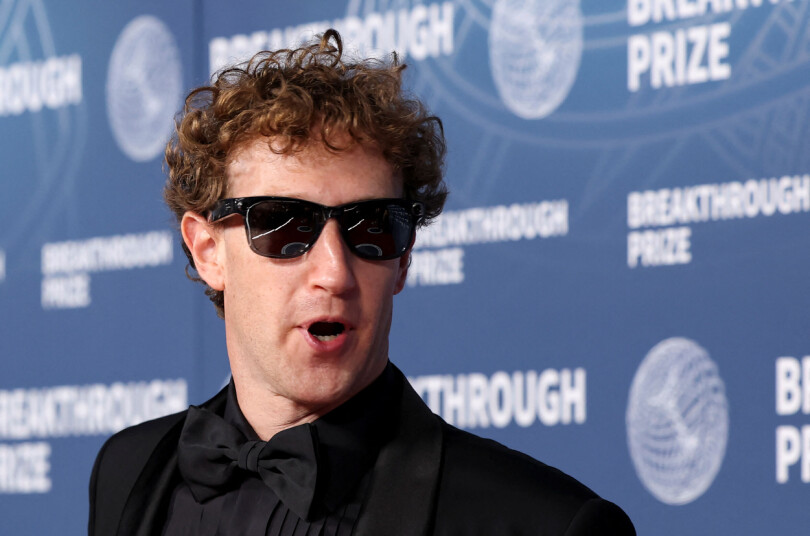Meta-sjef Mark Zuckerberg (her med blikket mot venstre) har i flere omganger varslet endringer hos Meta etter at USA fikk Trump som president. Nå skal Metas AI også bli 'mindre venstrevridd). 📸: Mario Anzuoni / Reuters / NTB