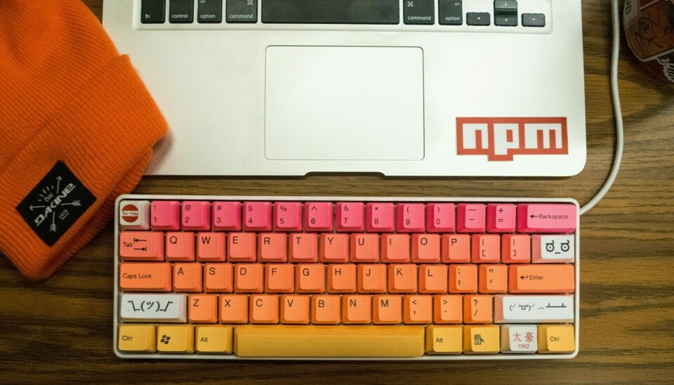 Dobbeltsjekk at pakken AI-assistenten ber deg om å installere er den riktige. 📸: Paul Esch-Laurent, Unsplash