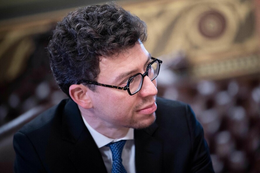 Duolingos CEO, Luis von Ahn, har varslet at selskapet ikke lenger vil leie inn folk til arbeid som AI kan håndtere. 📸: NTB / AFP