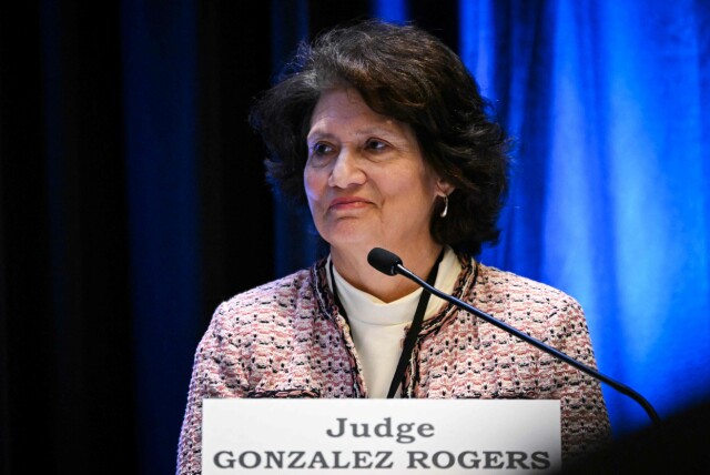 Den amerikanske dommeren Yvonne Gonzalez Rogers var svært kritisk til hvordan Apple har håndtert føringene hun la etter rettssaken mellom Apple og Epic Games i 2021. 📸: Drew Angerer / AFP / NTB