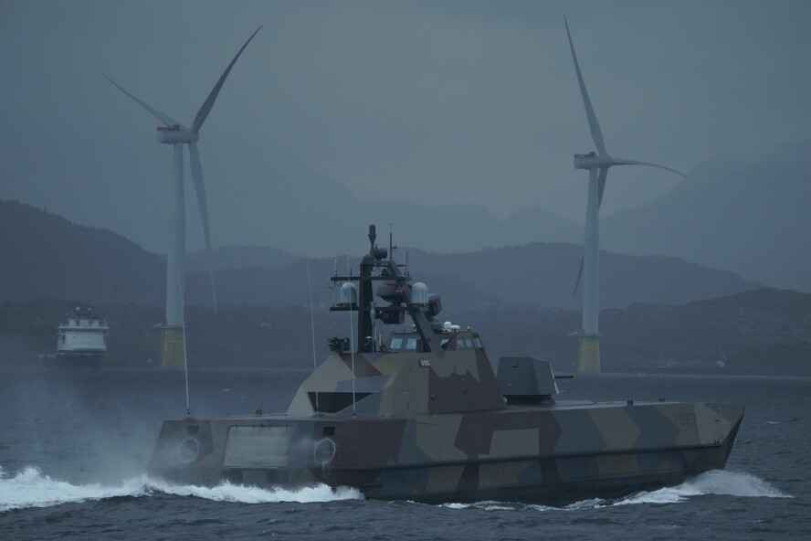 Vissum har hatt ansvar for å utvikle radiokommunikasjonen Forsvaret bruker på blant annet skip. Ifølge flere medier skal deler av utviklingen ha skjedd på en avdeling i Russland, og flere eksperter advarer. Selskapet selv og Forsvaret avviser at det er fare på ferde. 📸: Bjørnar Morønning / NTB