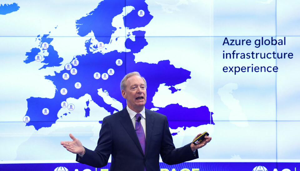 Brad Smith lovet i april at Microsoft skulle beskytte europeiske interesser innen blant annet cybersikkerhet. Nå gjentar selskapet løftene, og varsler at de kommer med nye skytjenester for Europa i løpet av 2025. 📸: Yves Herman / Reuters / NTB