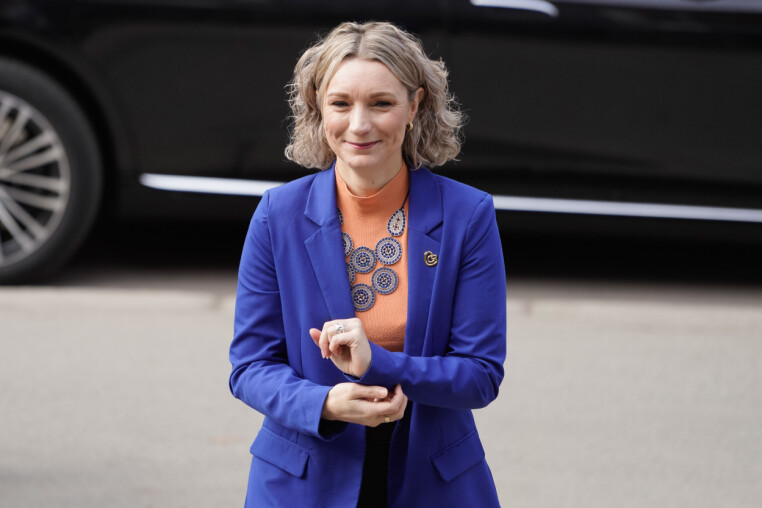Karianne Tung sier nå at regjeringa vil (utrede det å) forby kryptoutvinning. 📸: Ole Berg-Rusten / NTB
