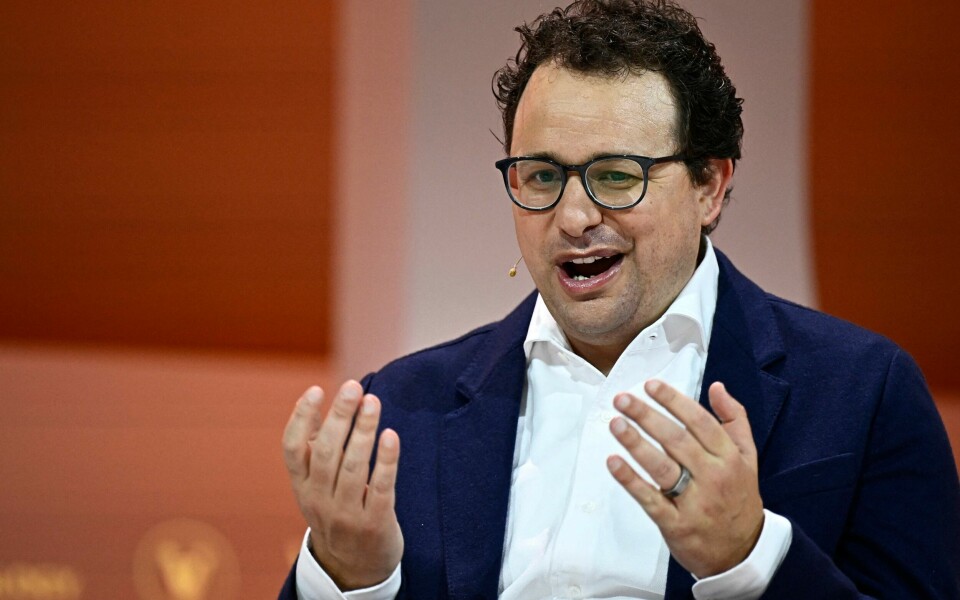 image: {Article.title}