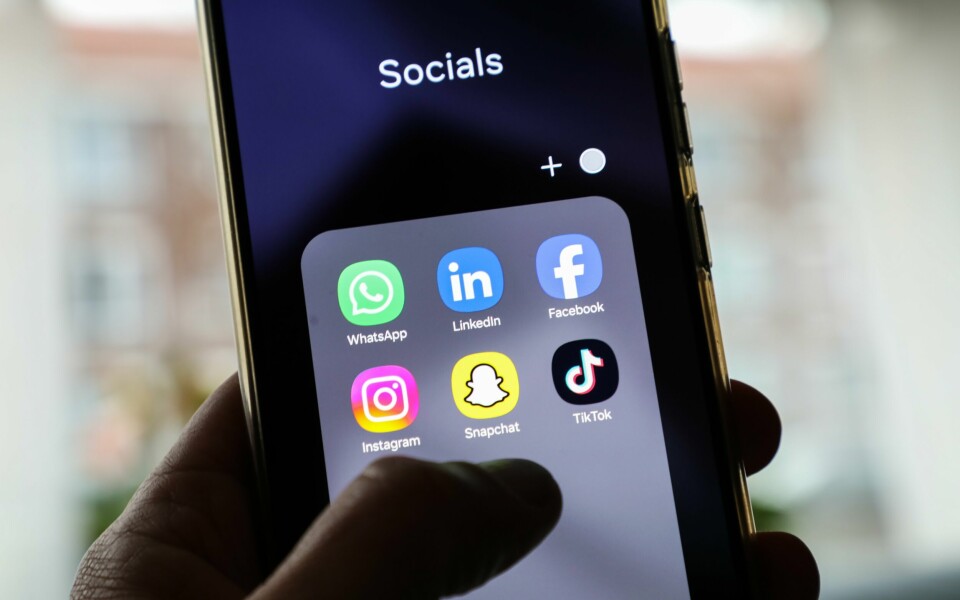 image: {Article.title}