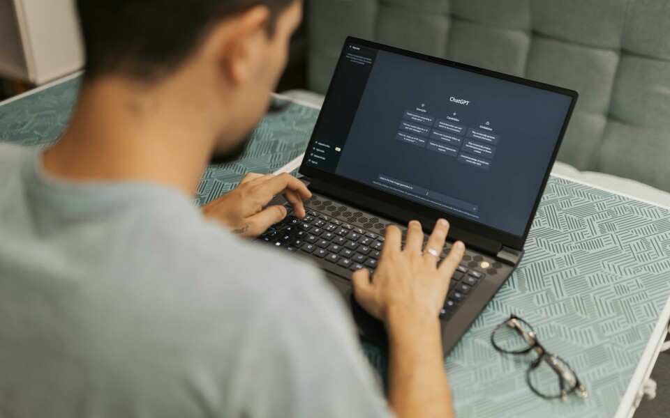 image: {Article.title}